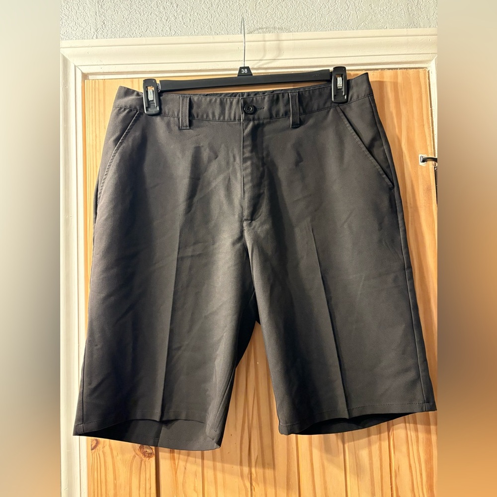 Travis‎ Mathew Mens Black Shorts Size 34 Golf Casual Lightweight